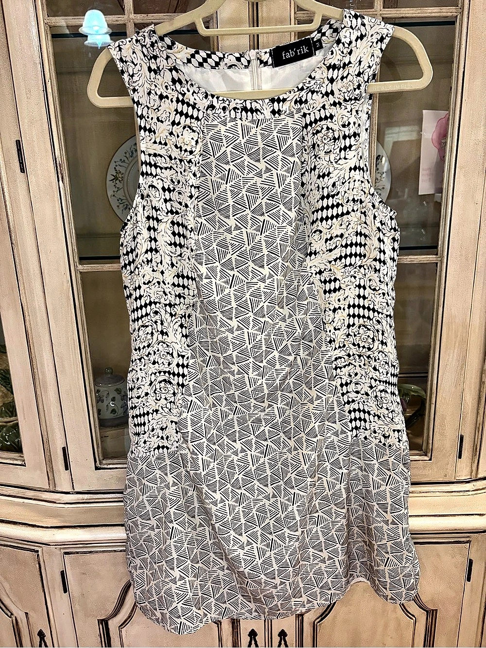 Fabrik Geometric Mini Dress in White & Black Size Medium Like New
